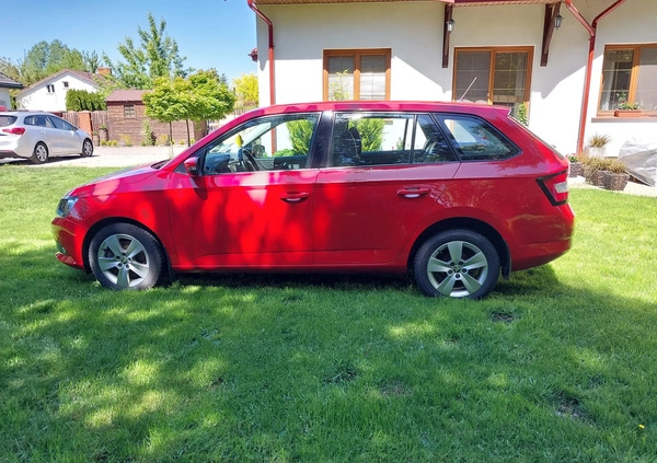 Skoda Fabia cena 36900 przebieg: 146802, rok produkcji 2018 z Warszawa małe 46